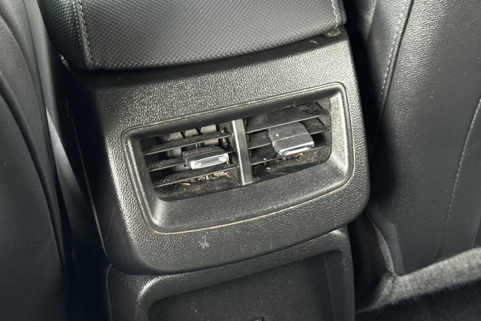 Used 2024 Chevrolet Equinox EV RS FWD image 15