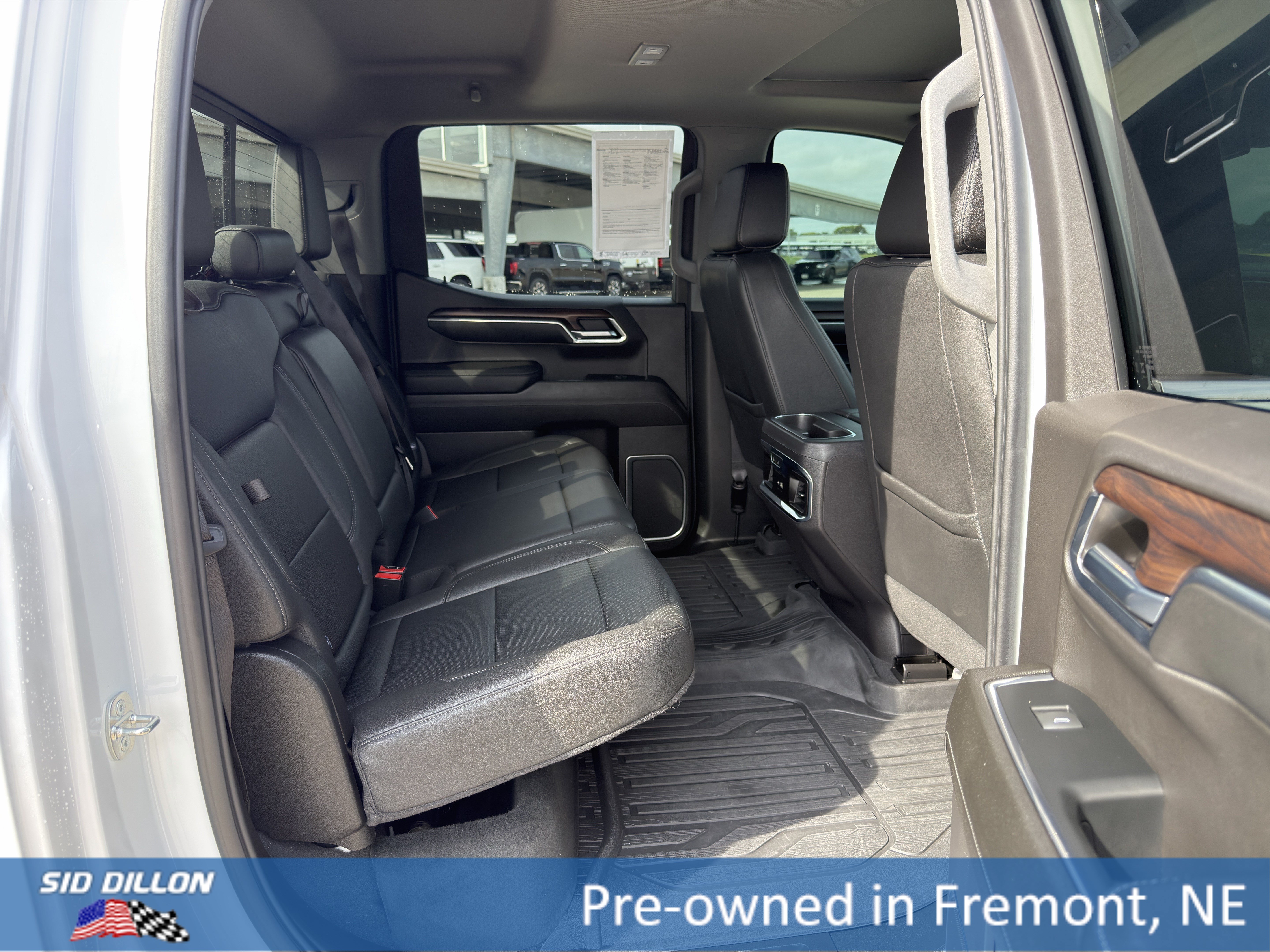 Certified 2024 GMC Sierra 1500 SLT w/ SLT Premium Plus Package AWD/4WD image 17