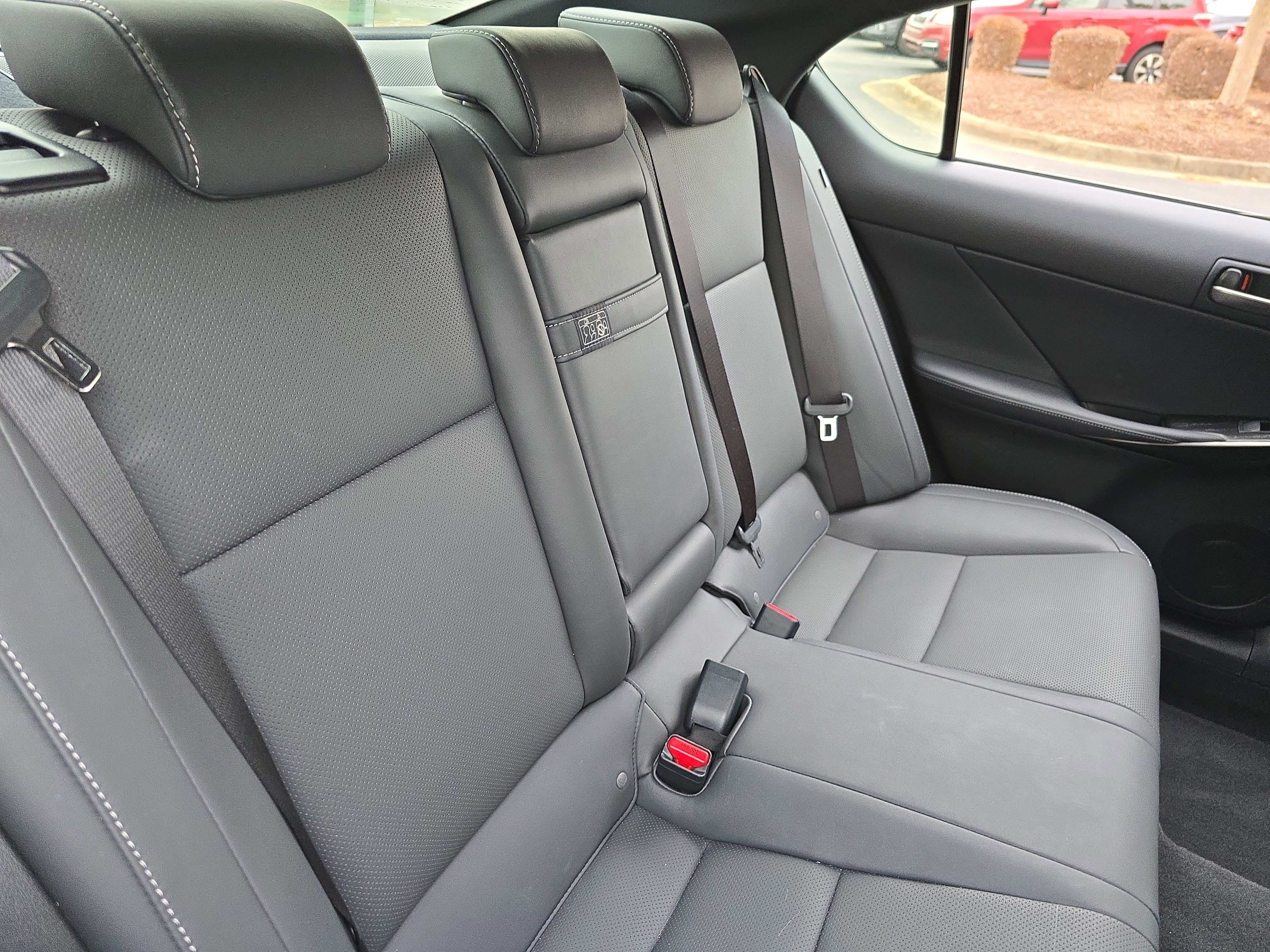 Used 2022 Lexus IS 300 w/ Premium Package image 11