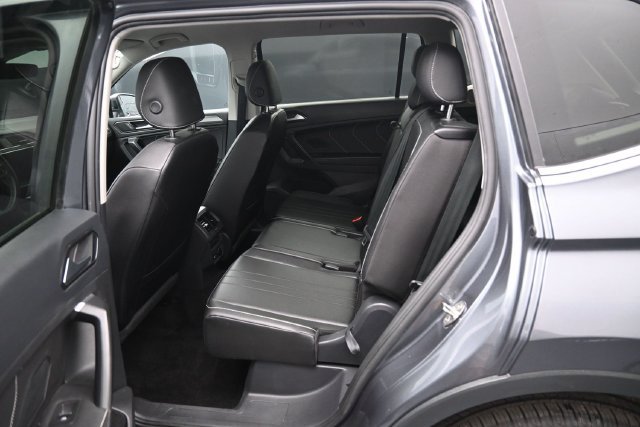 Used 2023 Volkswagen Tiguan SE FWD image 26