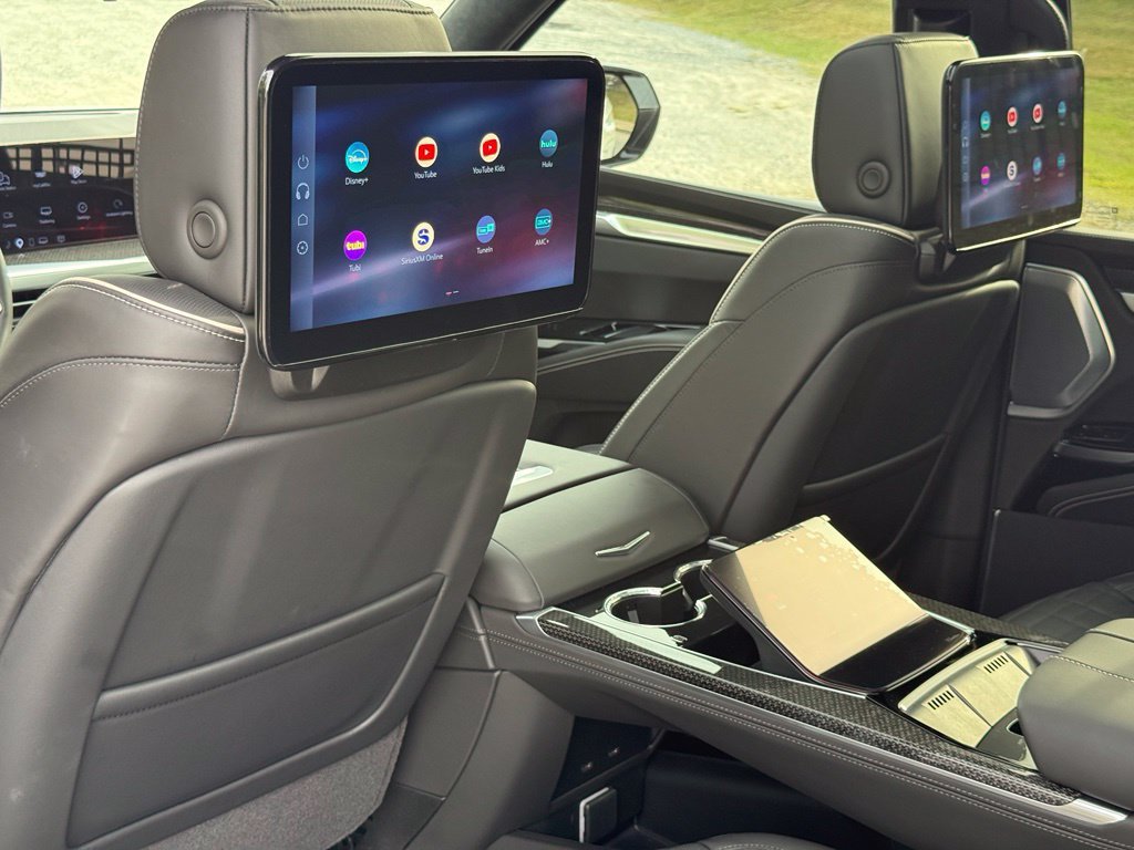 New 2026 Cadillac Escalade V AWD/4WD image 24