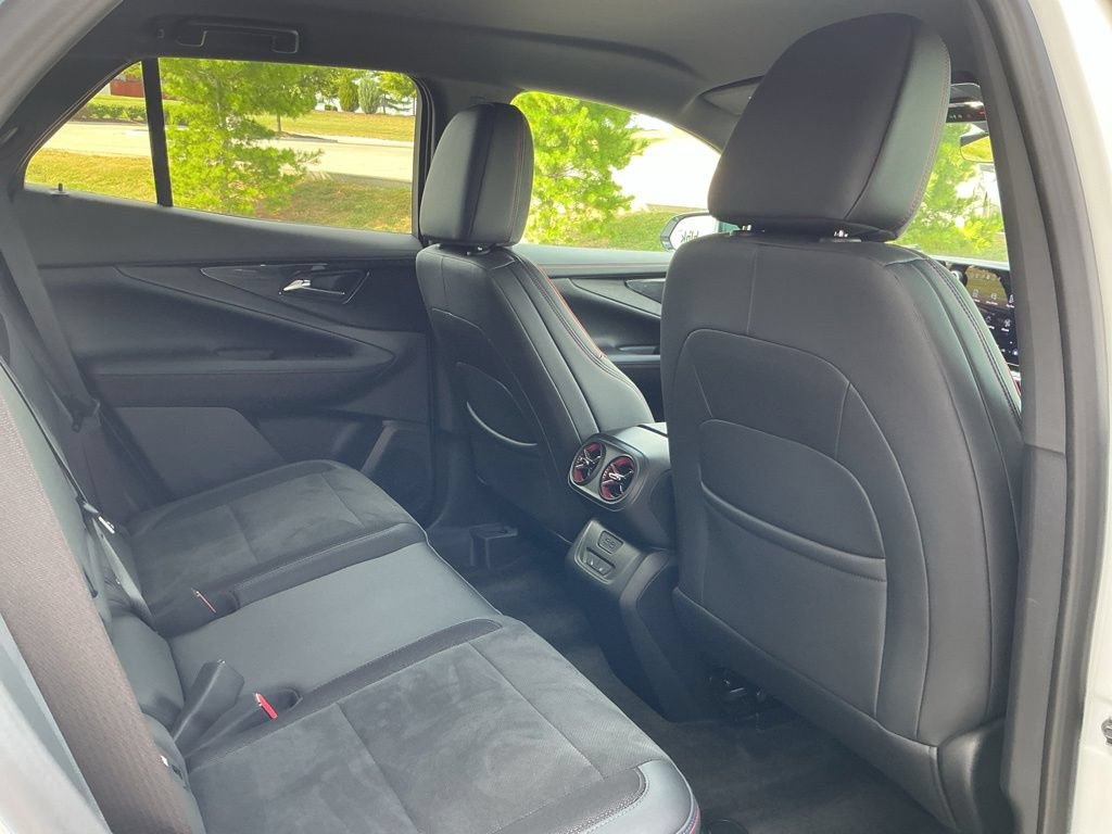 Used 2024 Chevrolet Blazer EV RS AWD/4WD image 38