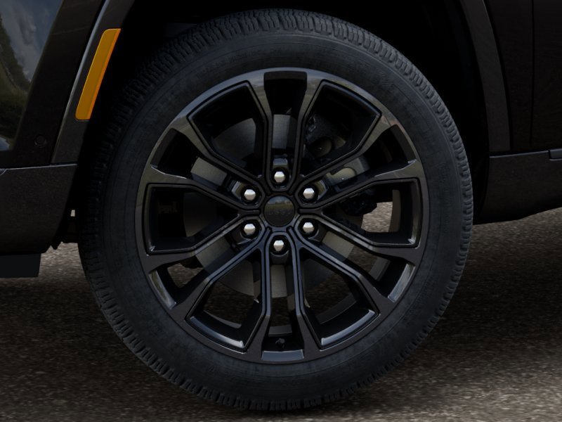 New 2026 Jeep Grand Wagoneer L Summit w/ Premium Group III image 4