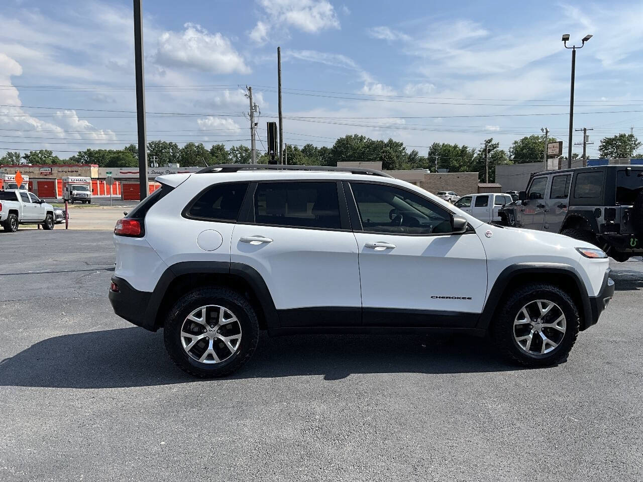 Used 2014 Jeep Cherokee Trailhawk w/ Comfort/Convenience Group AWD/4WD image 6