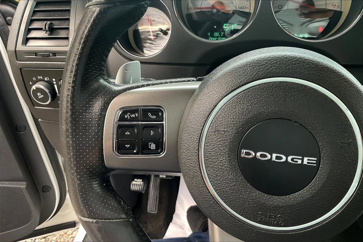 Used 2014 Dodge Challenger SXT RWD image 11