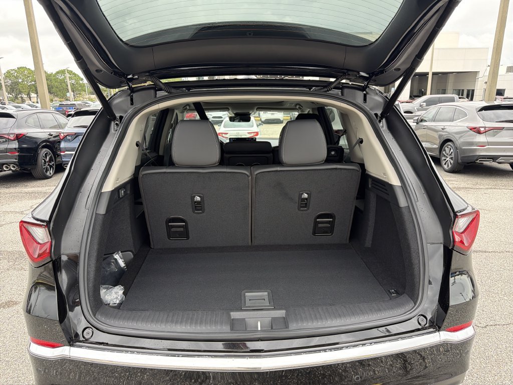 New 2026 Acura MDX w/ Technology Package FWD image 11