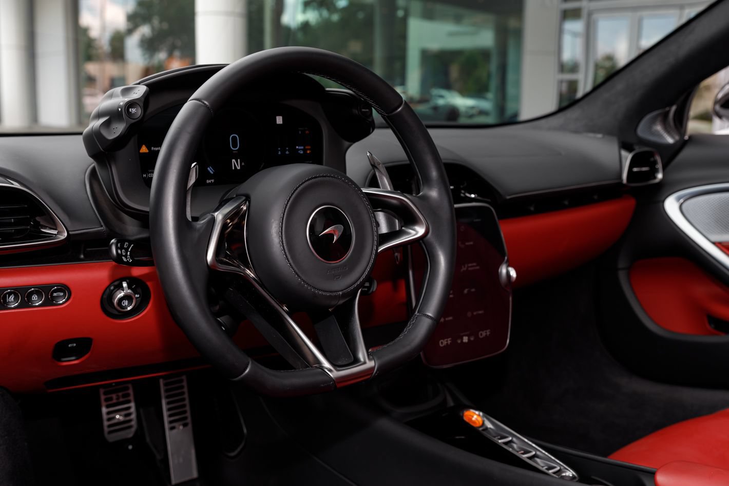 Used 2025 McLaren Artura Spider RWD image 55