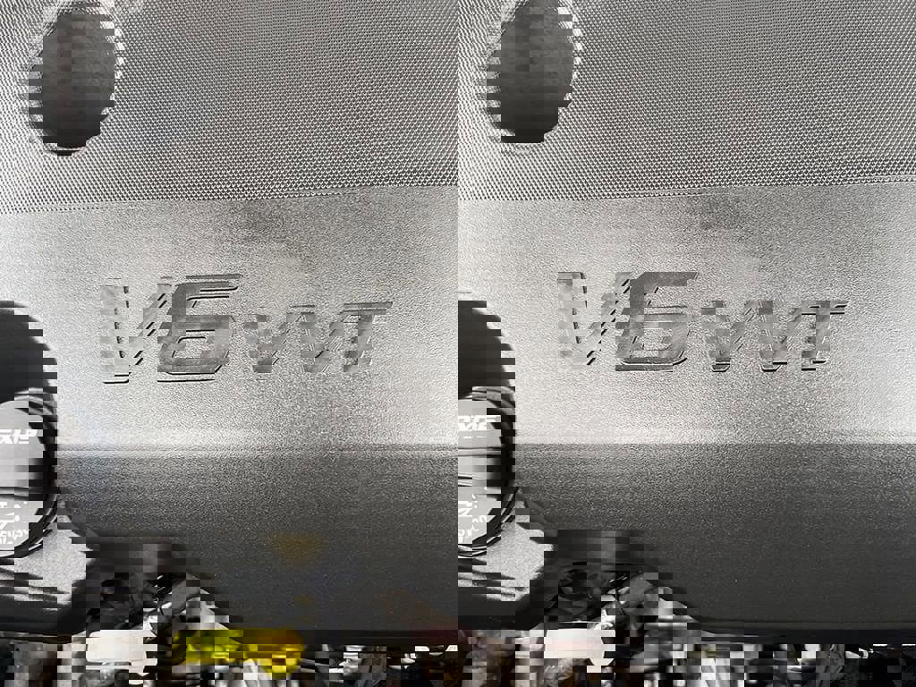 Used 2023 Chevrolet Traverse RS image 77