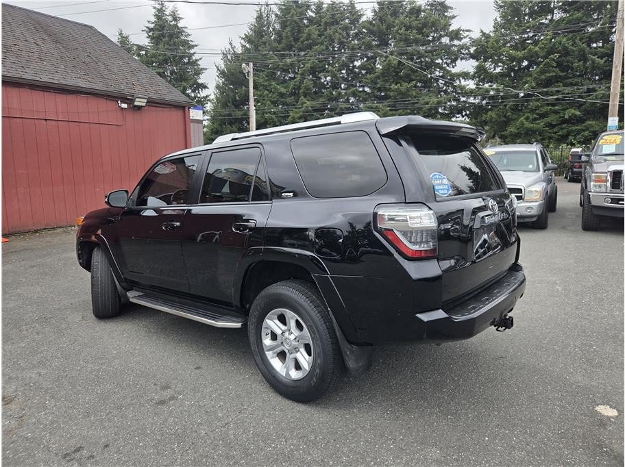 Used 2017 Toyota 4Runner SR5 Premium AWD/4WD image 6