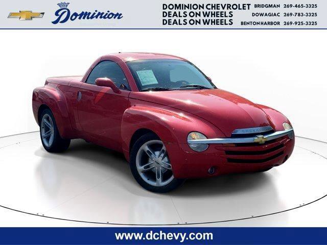 Used 2003 Chevrolet SSR w/ Preferred Equipment Group image 1