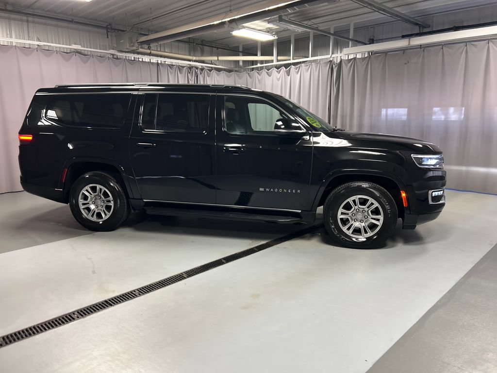 Used 2024 Jeep Wagoneer L 4WD image 8