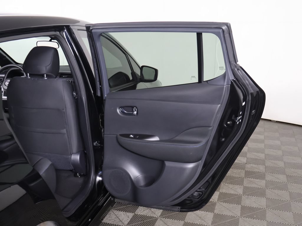 Used 2023 Nissan Leaf S FWD image 19