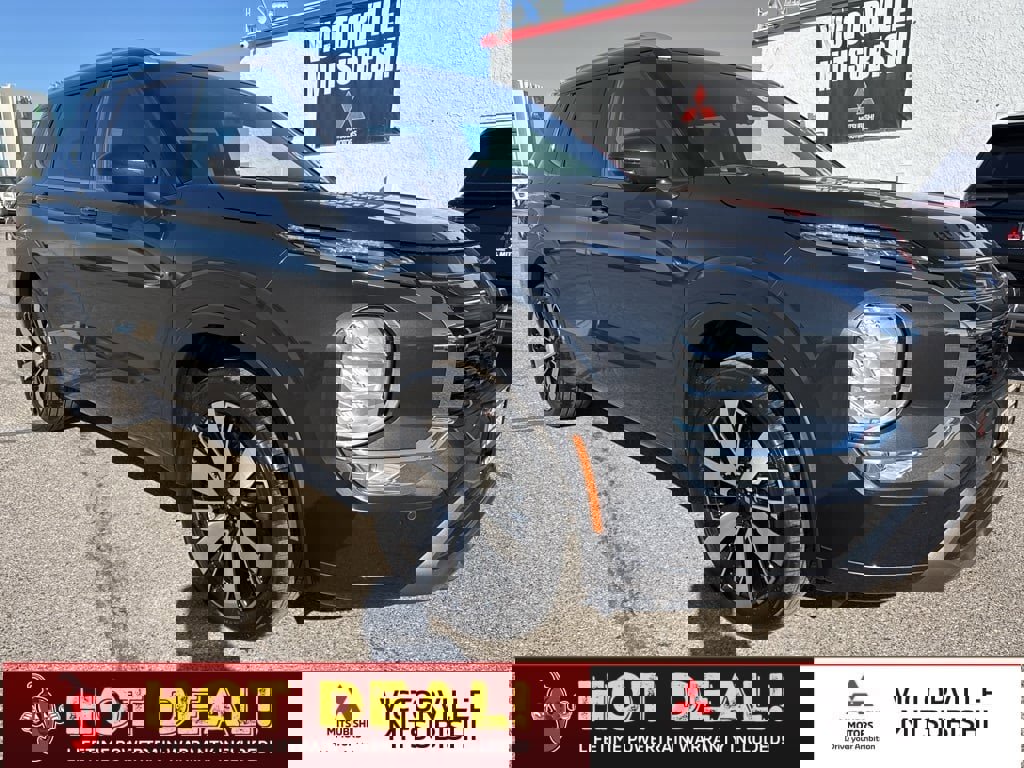 New 2025 Mitsubishi Outlander SEL image 1