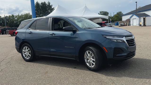 Certified 2024 Chevrolet Equinox LS w/ LS Convenience Package FWD image 2