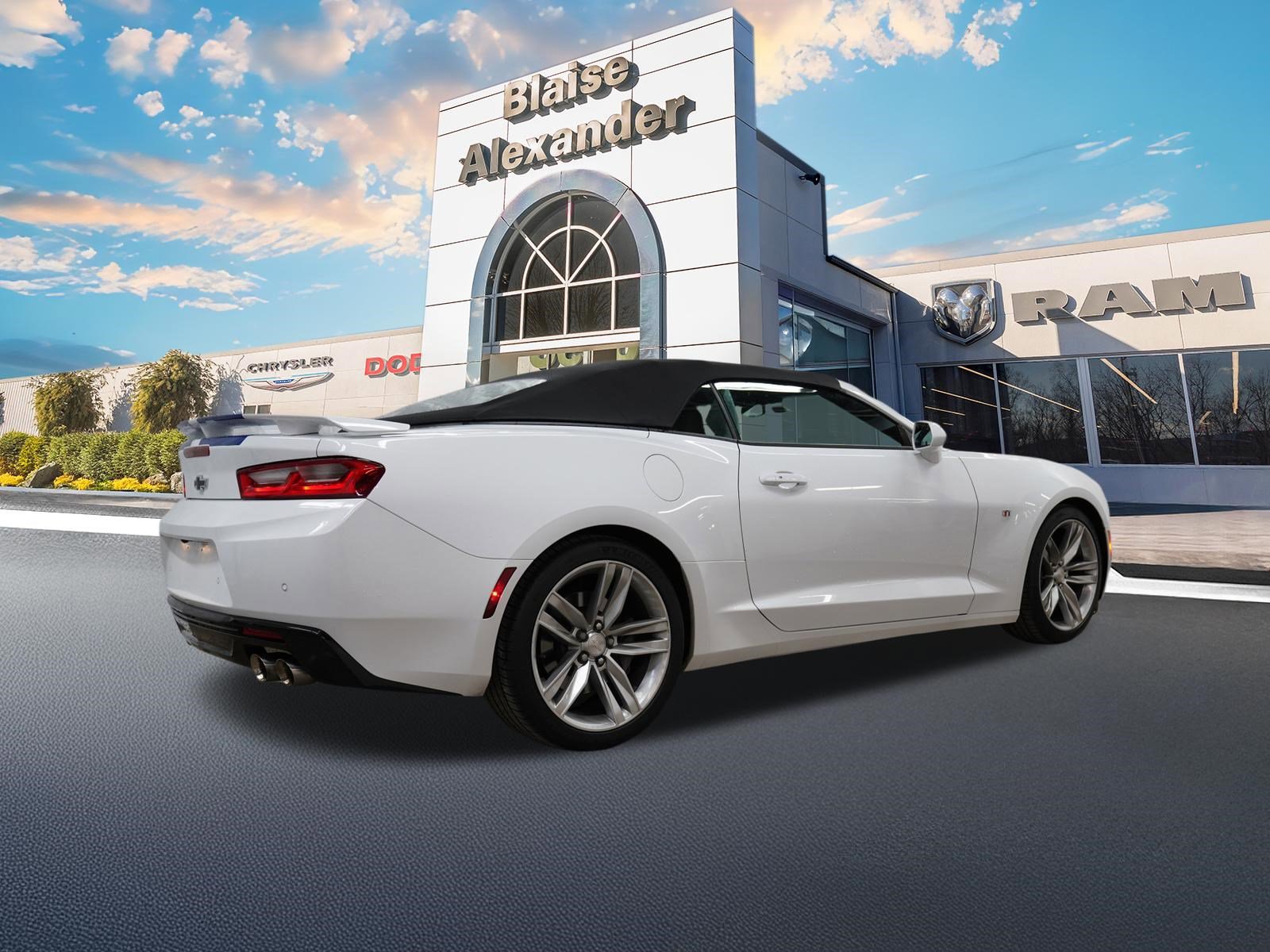 Used 2018 Chevrolet Camaro SS image 3