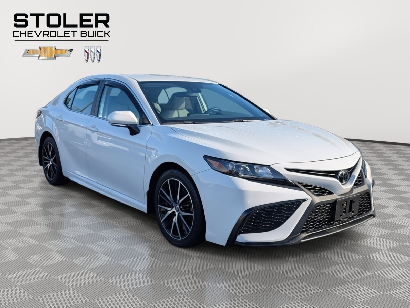 Used 2022 Toyota Camry SE image 7