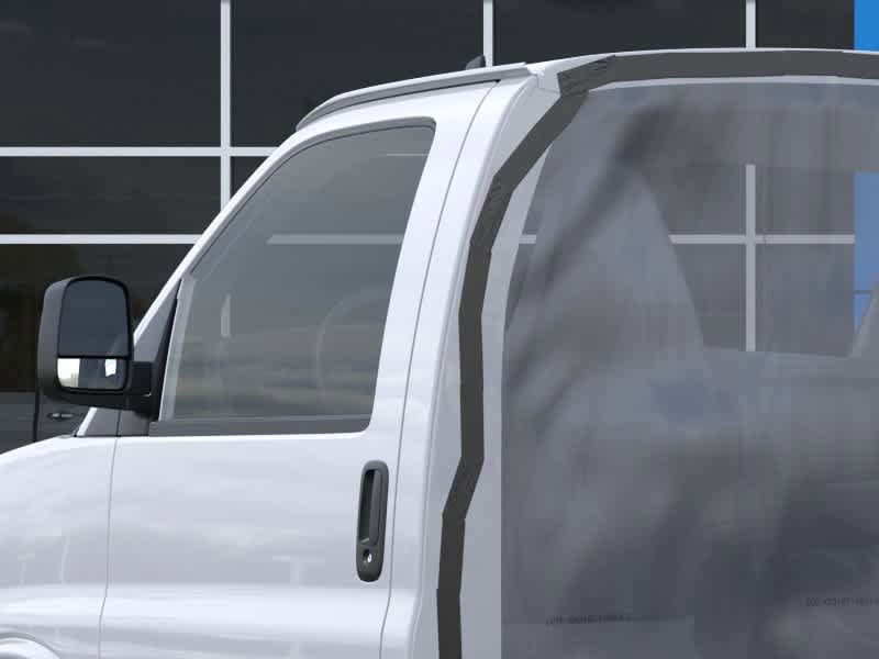 New 2025 Chevrolet Express 4500 Extended w/ Power Convenience Package RWD image 12