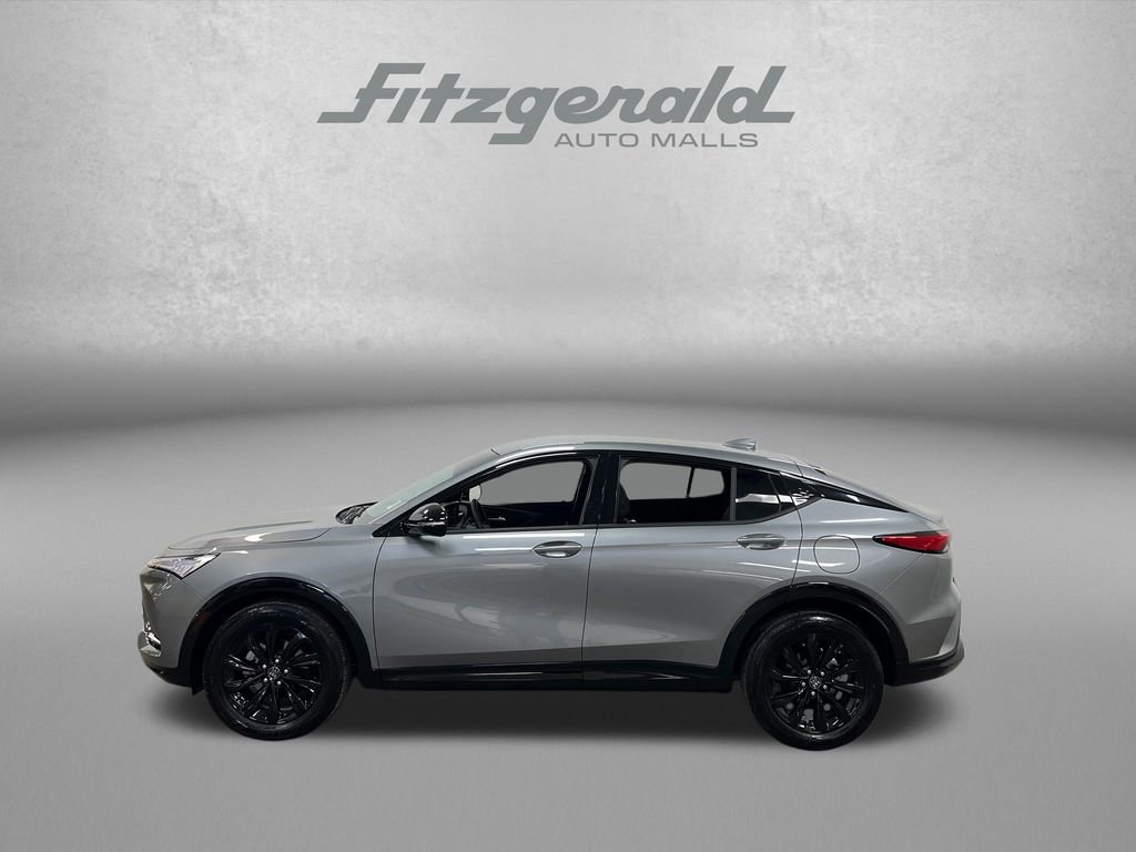 Used 2024 Buick Envista Sport Touring w/ Convenience I Package FWD image 2