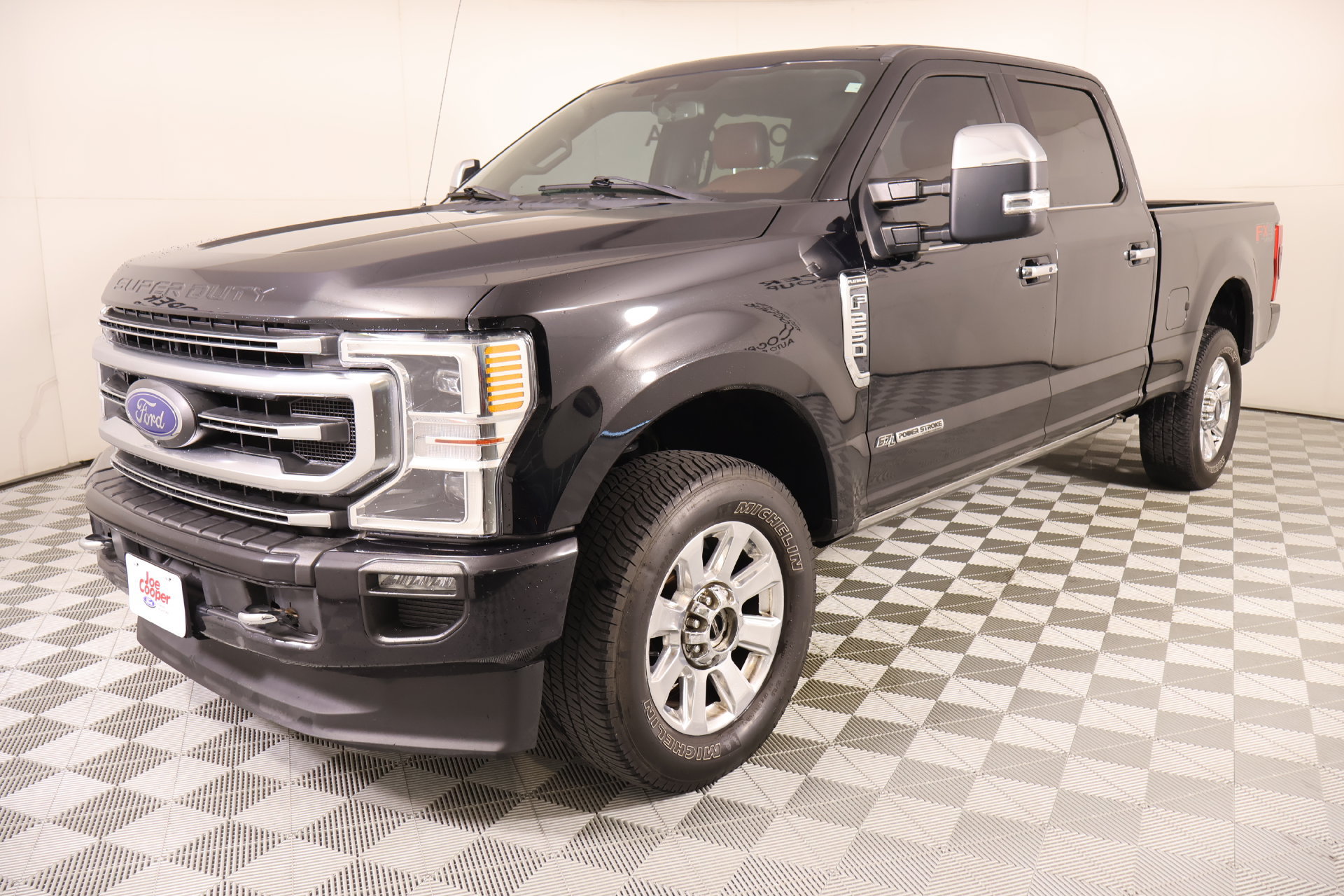 Used 2020 Ford F250 Platinum w/ FX4 Off-Road Package AWD/4WD image 11
