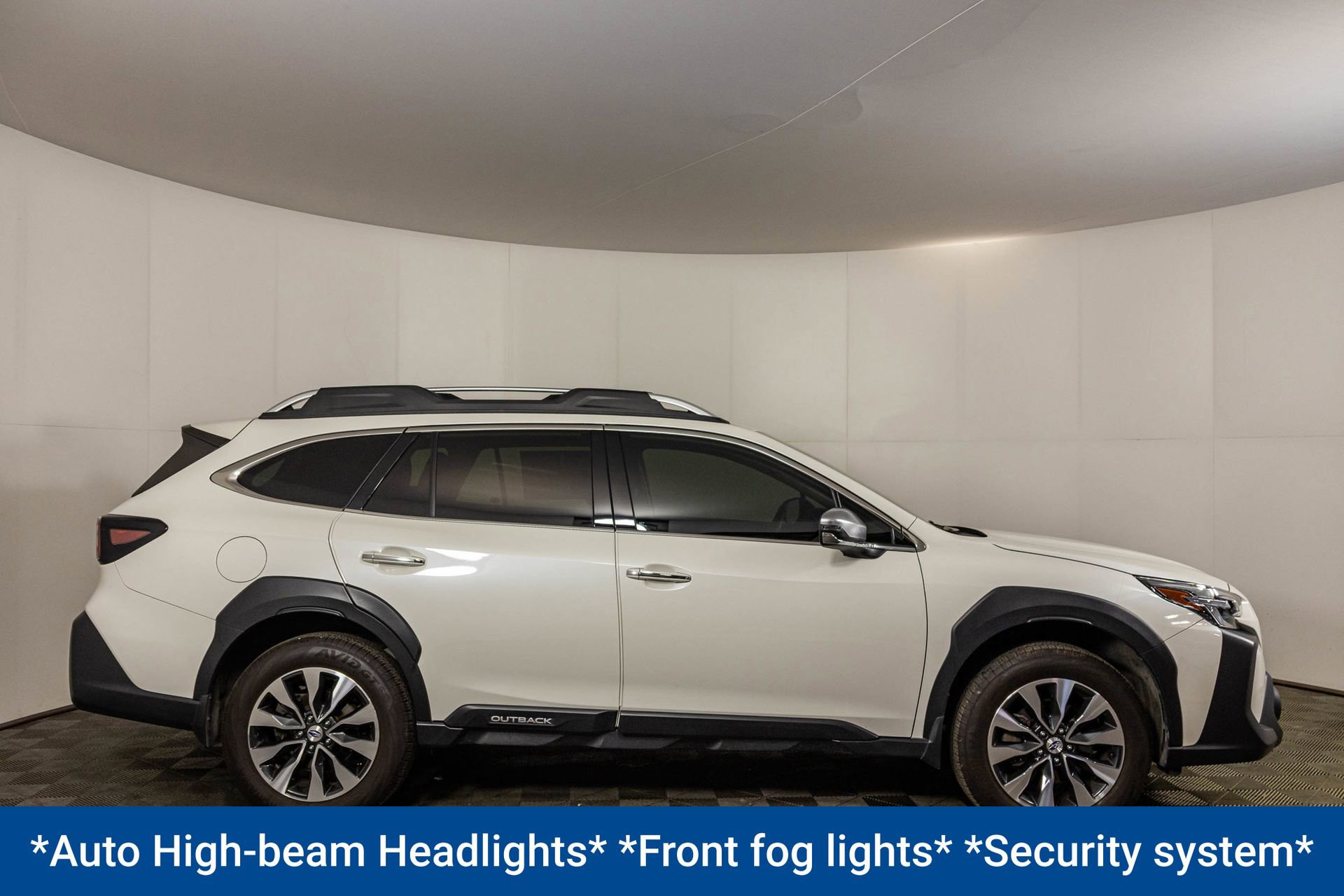 Used 2023 Subaru Outback Touring AWD/4WD image 20