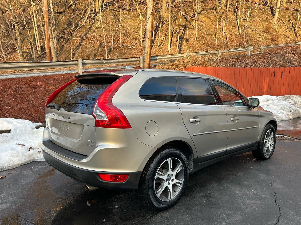 Used 2013 Volvo XC60 T6 AWD/4WD image 5