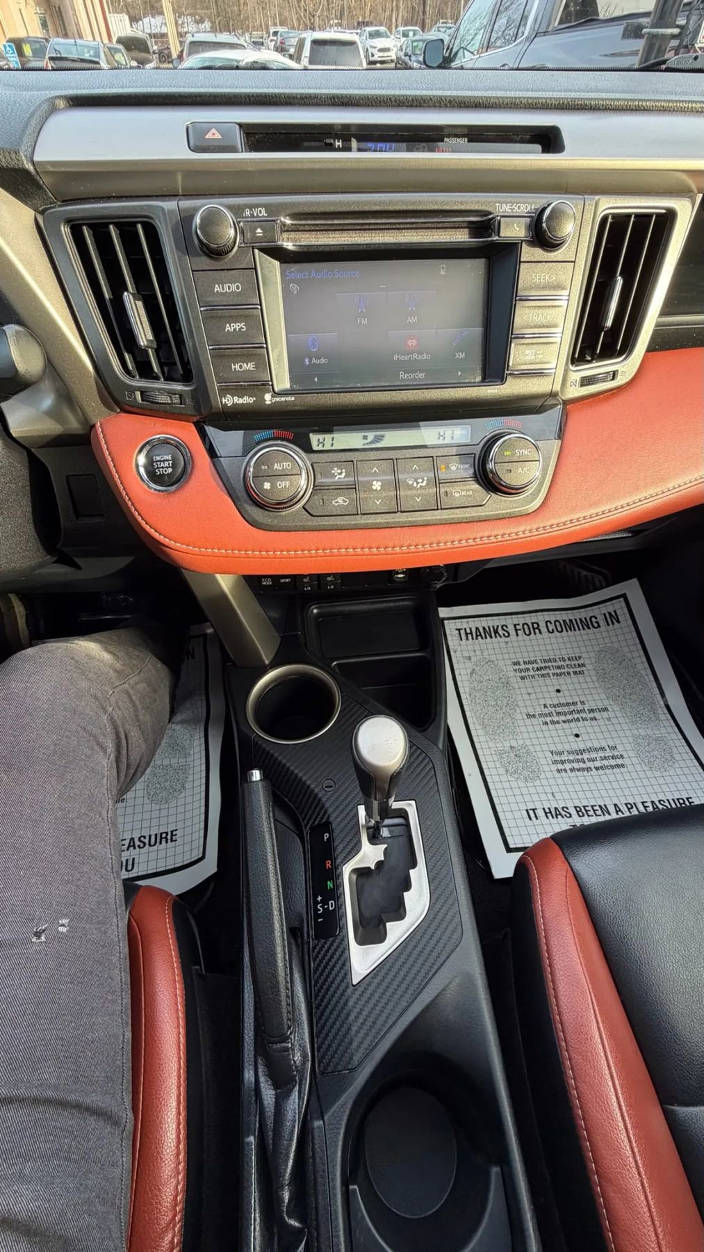 Used 2015 Toyota RAV4 Limited image 25