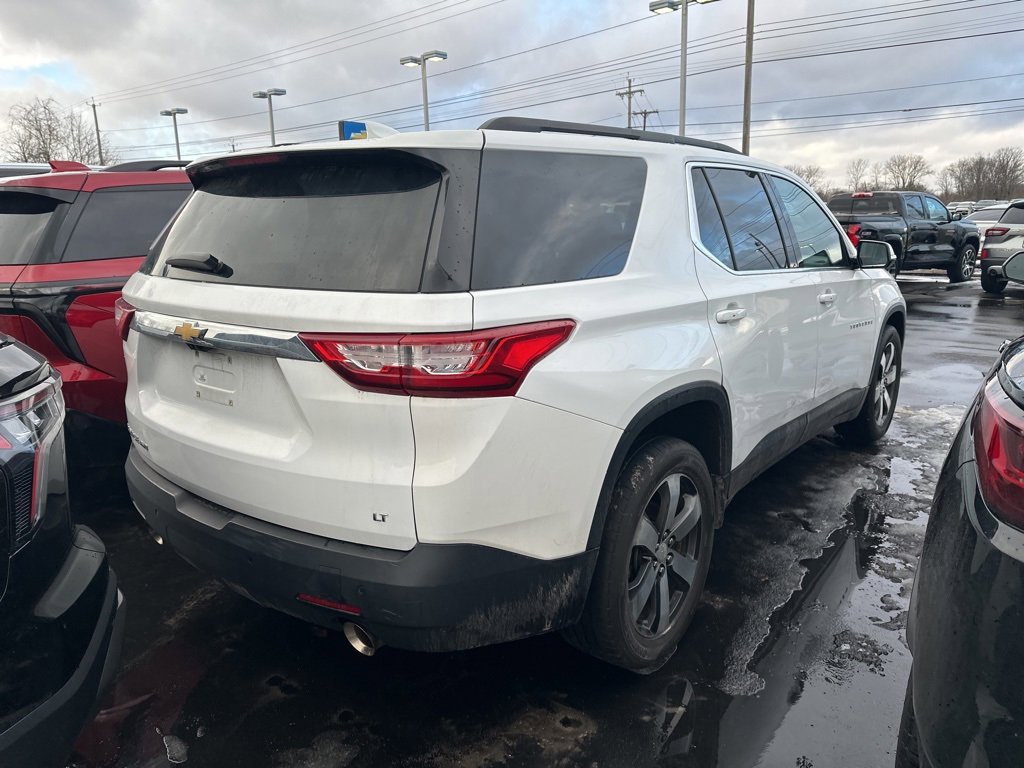 Used 2019 Chevrolet Traverse LT w/ LT Premium Package image 2