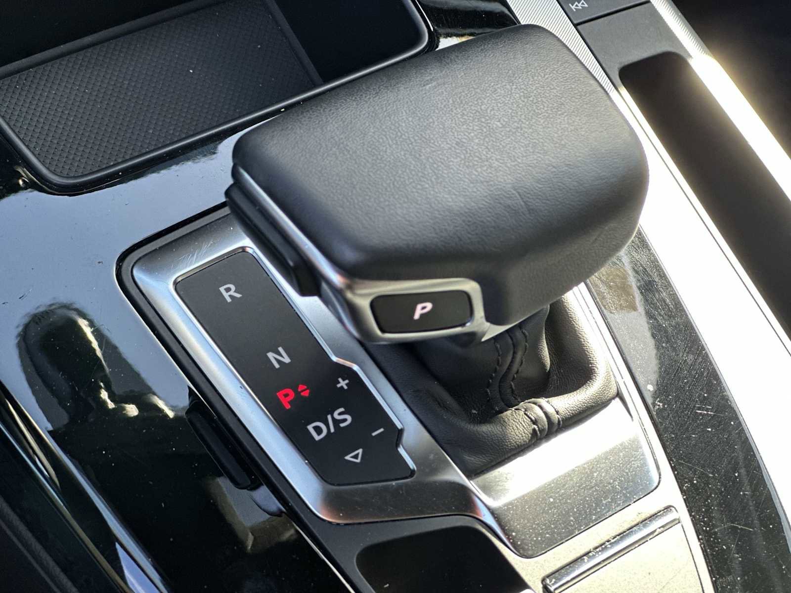 Used 2025 Audi Q5 2.0T Premium image 23