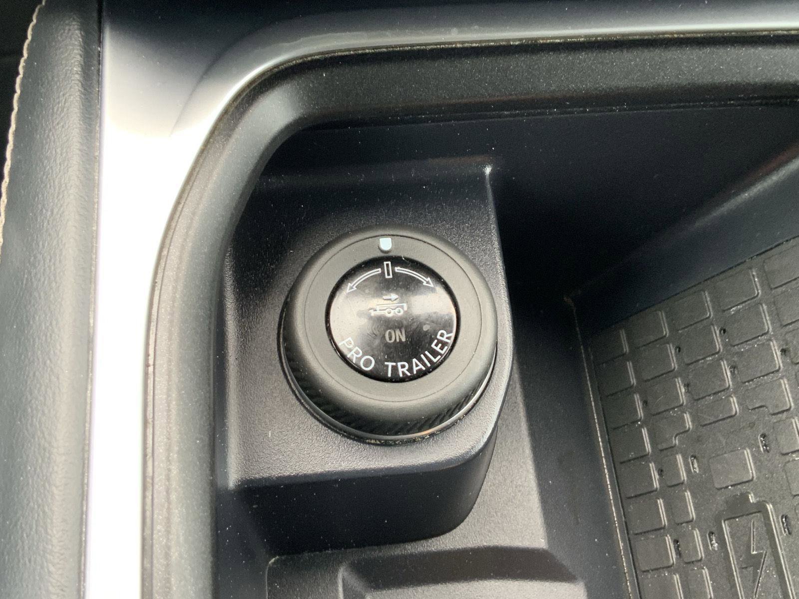 Used 2025 Ford Expedition Platinum image 51