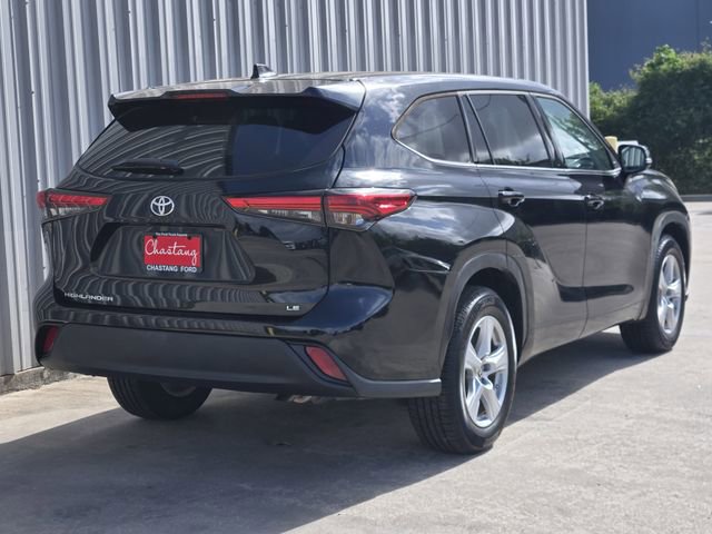Used 2021 Toyota Highlander LE image 9