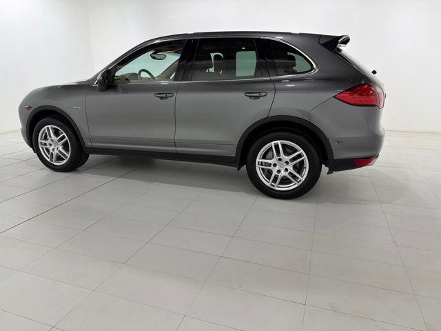Used 2014 Porsche Cayenne Diesel AWD/4WD image 2