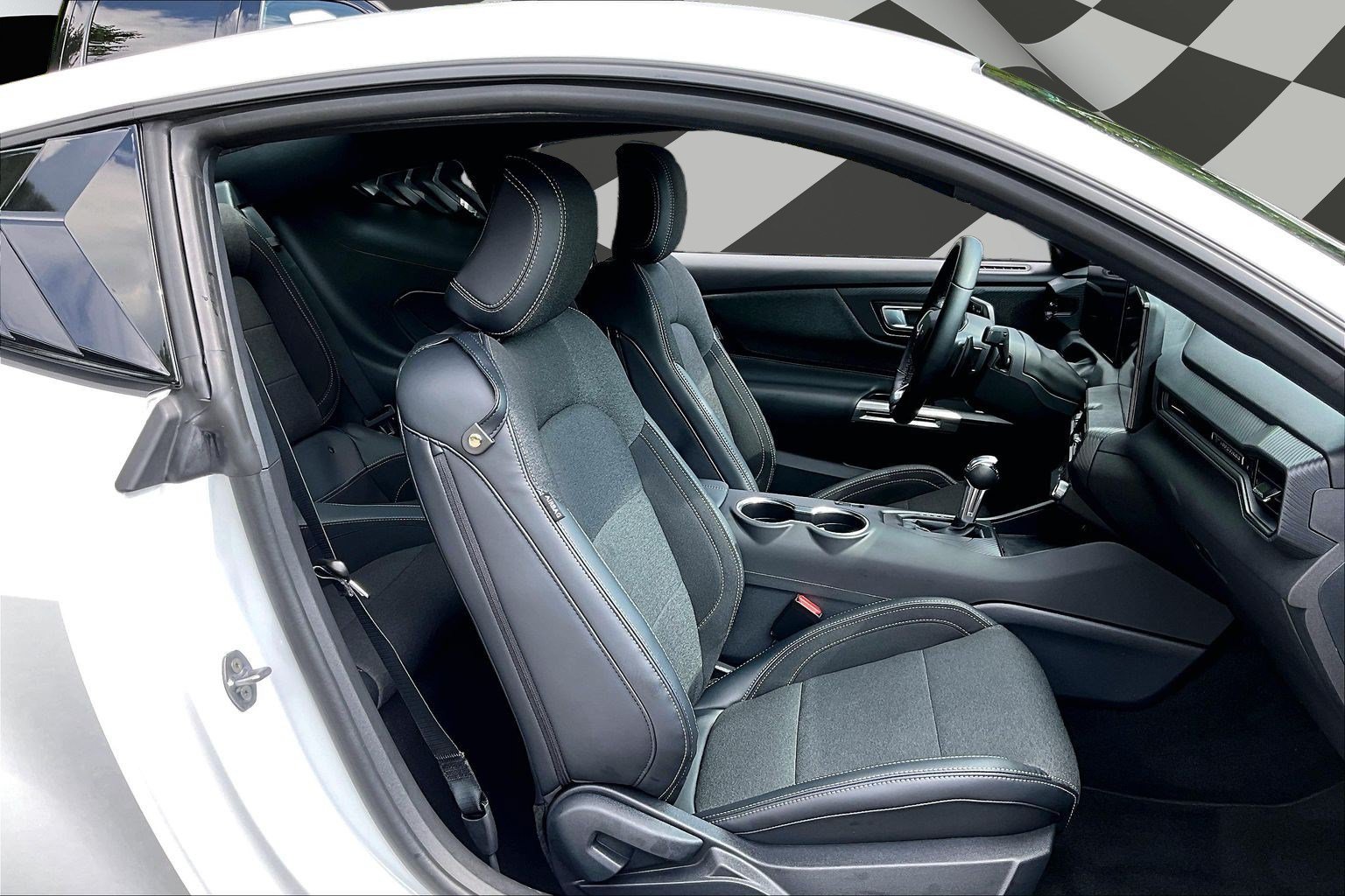 Used 2025 Ford Mustang GT RWD image 6