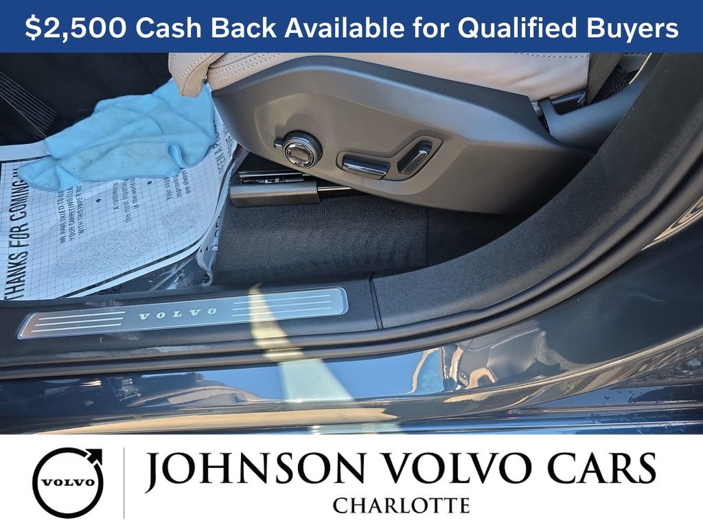 New 2026 Volvo XC90 B6 Ultra w/ Lounge Package image 33