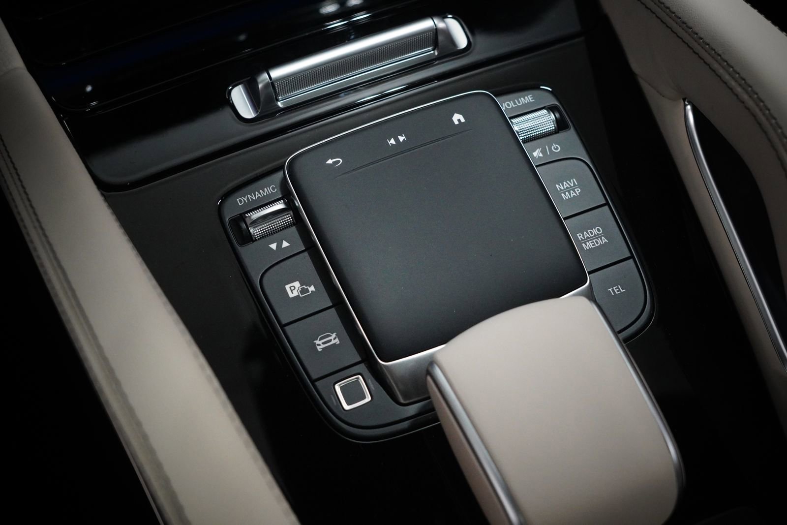 New 2026 Mercedes-Benz GLE 53 AMG 4MATIC Coupe image 30