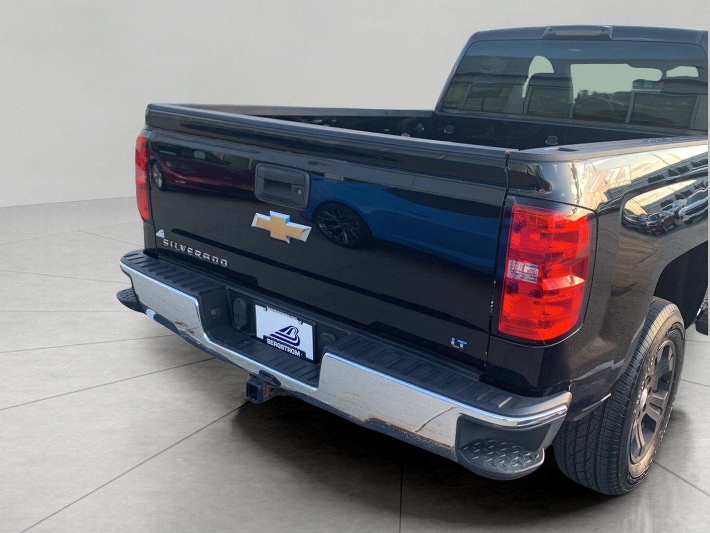 Used 2018 Chevrolet Silverado 1500 LT w/ All Star Edition AWD/4WD image 7