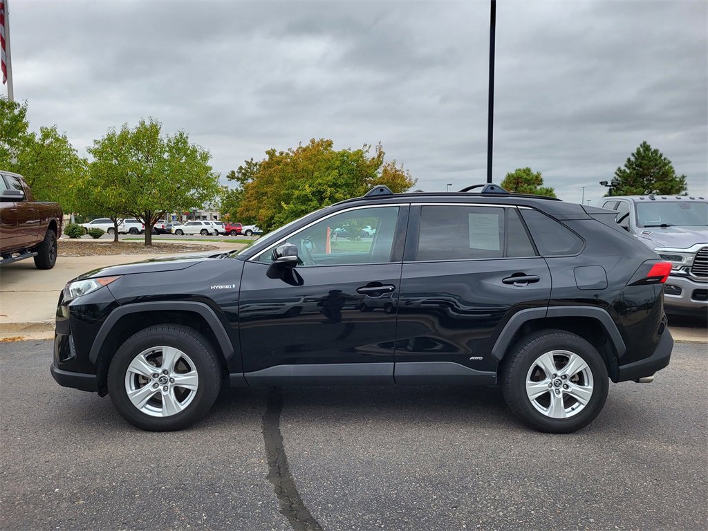 Used 2020 Toyota RAV4 XLE image 7