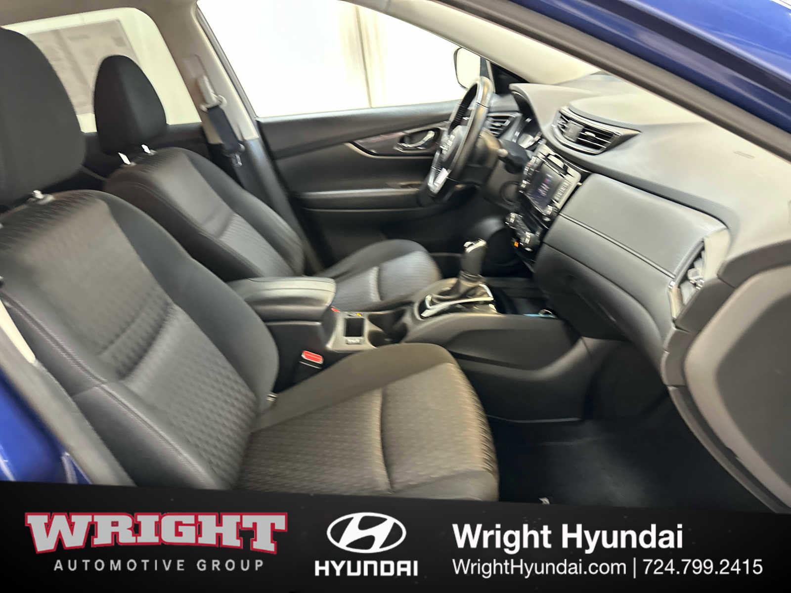 Used 2020 Nissan Rogue SV image 18