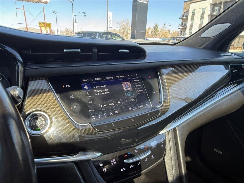 Used 2020 Cadillac XT6 Premium Luxury w/ Platinum Package image 31