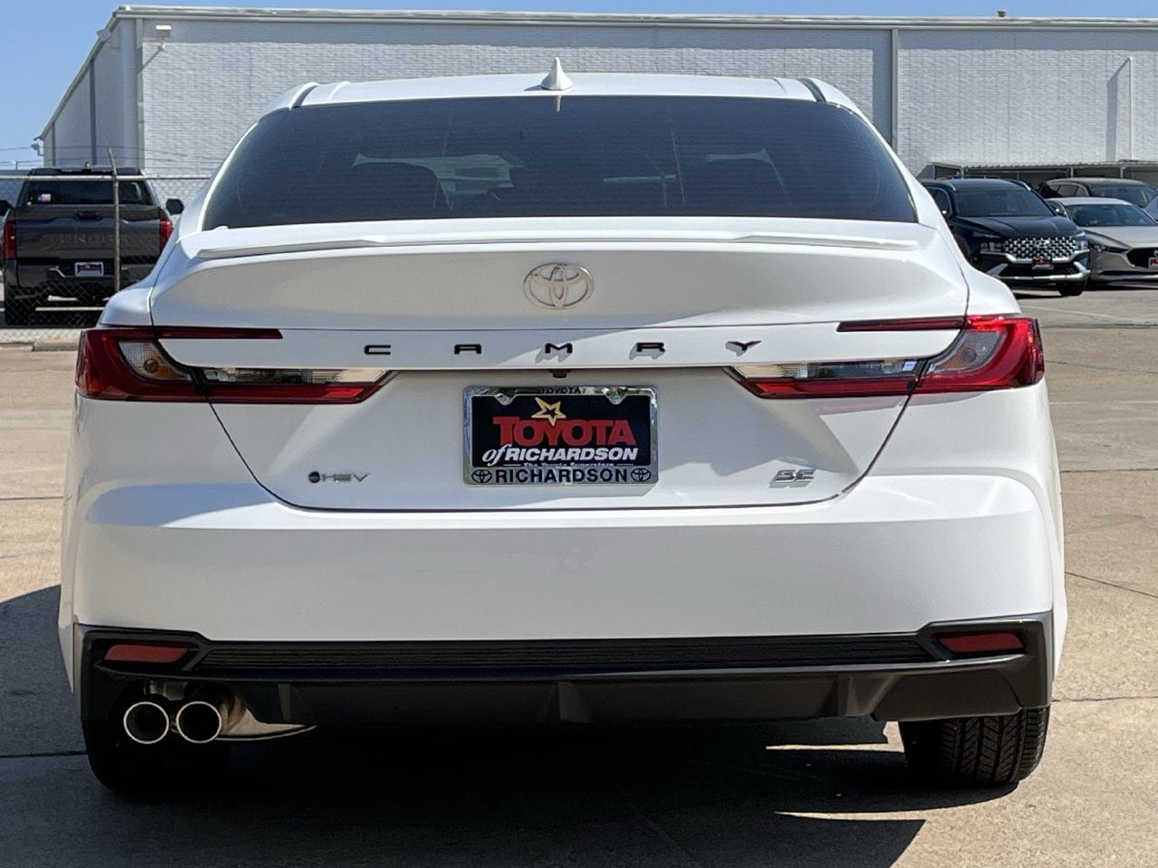 Used 2026 Toyota Camry SE w/ Convenience Package FWD image 5