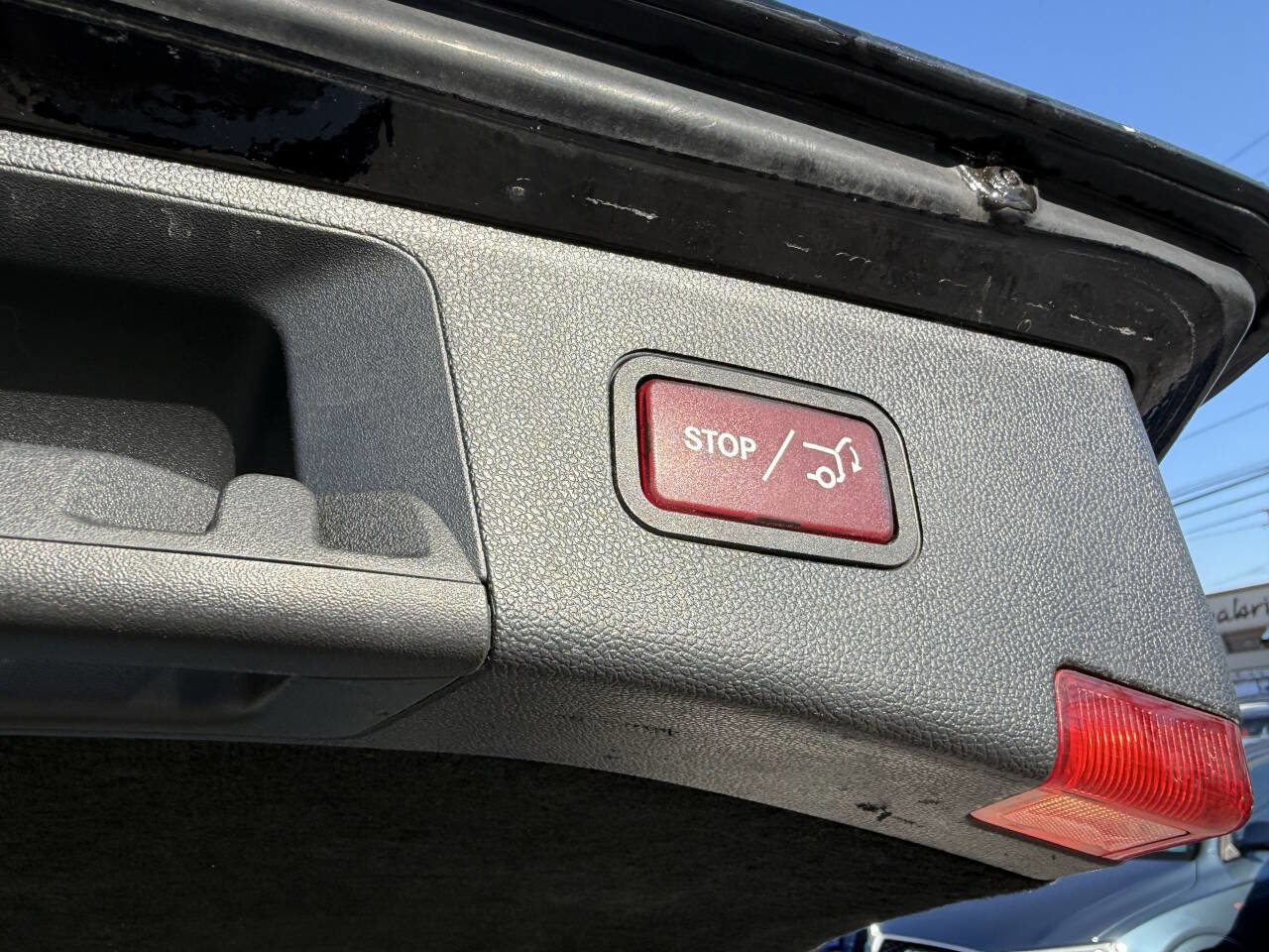 Used 2015 Mercedes-Benz E 350 E 350 4MATIC AWD 4dr Wagon w/ Premium 1 Package image 11