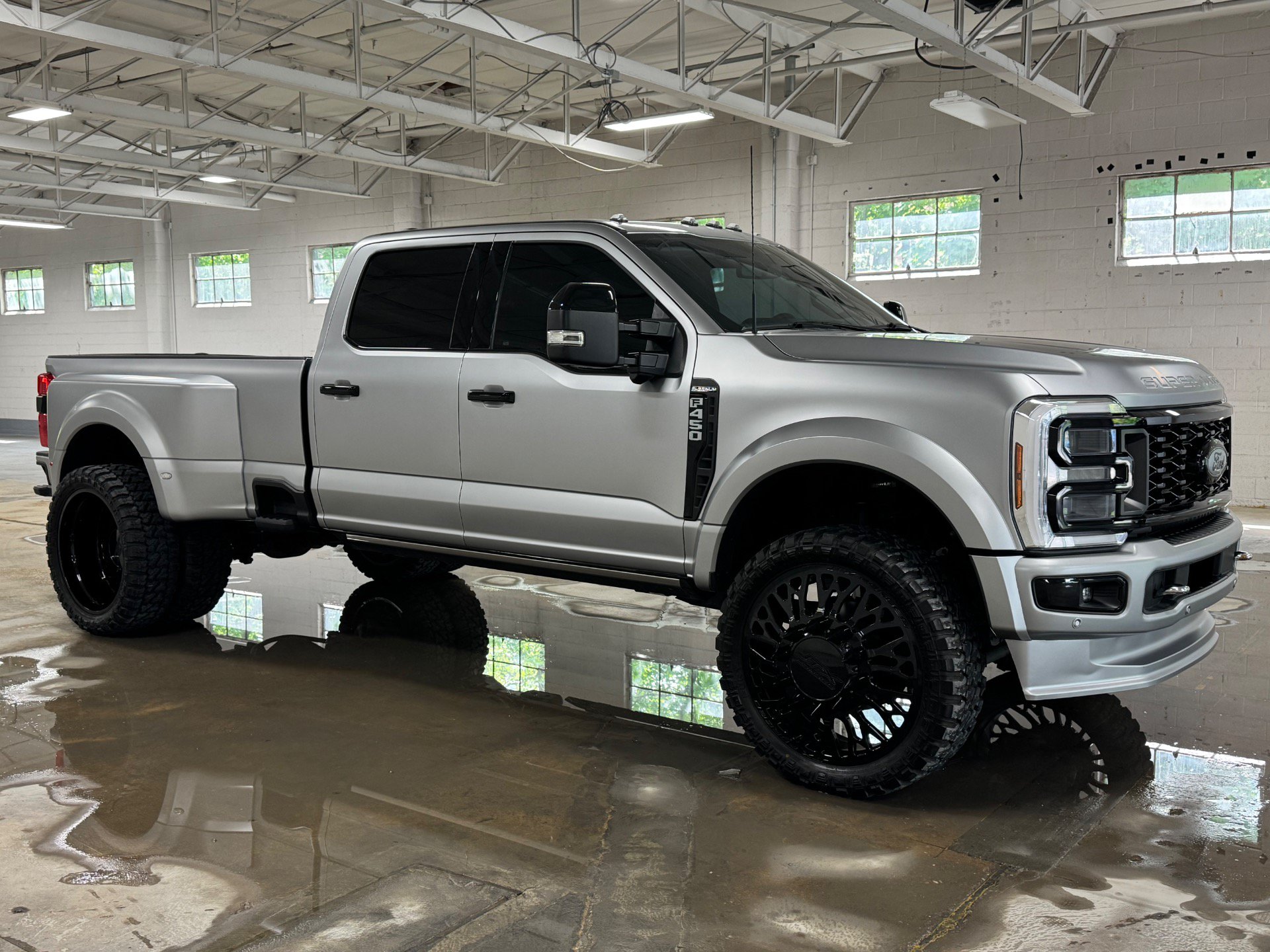 Used 2024 Ford F450 Platinum w/ Camper Package AWD/4WD image 9