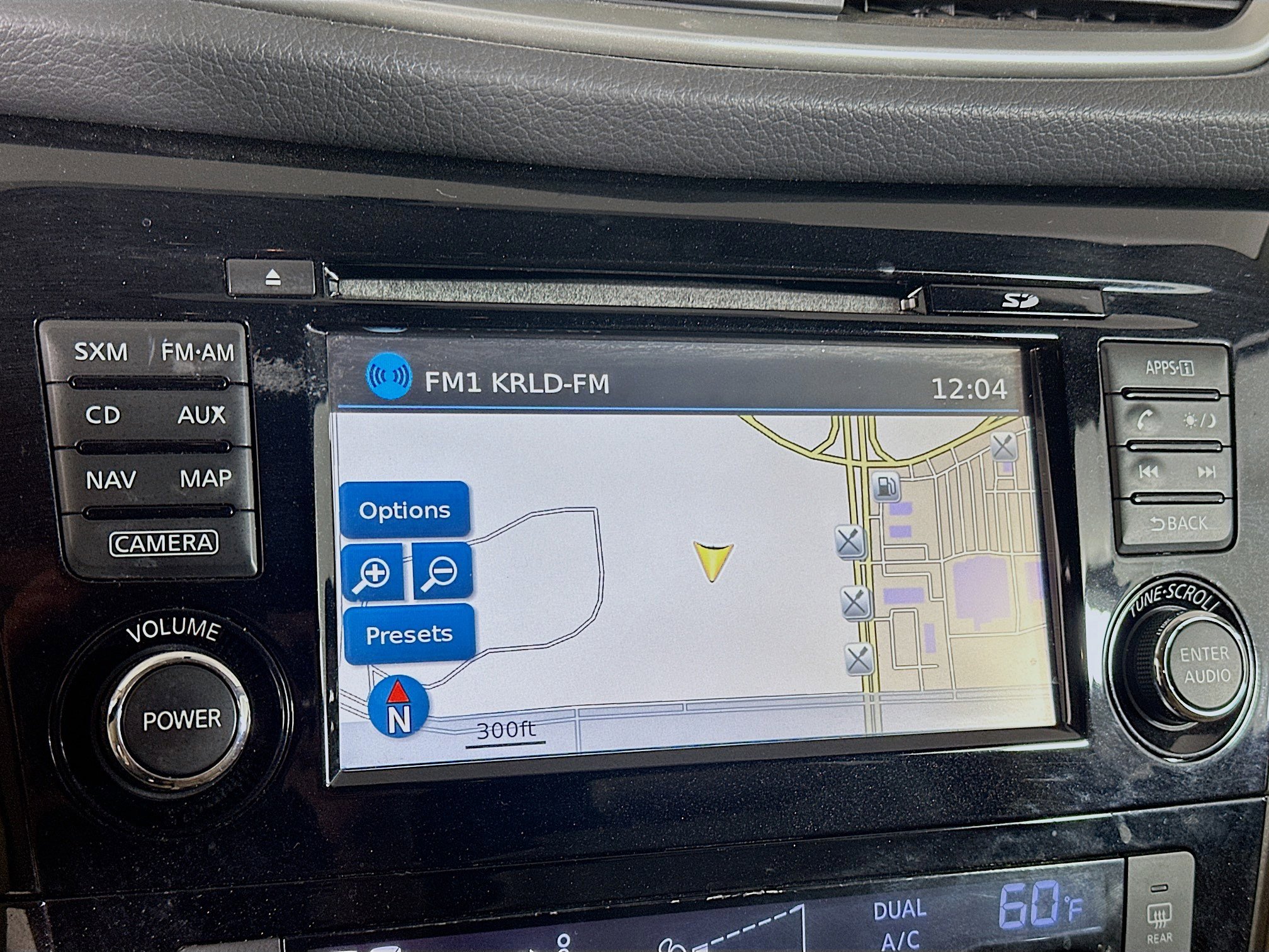 Used 2015 Nissan Rogue SL image 22