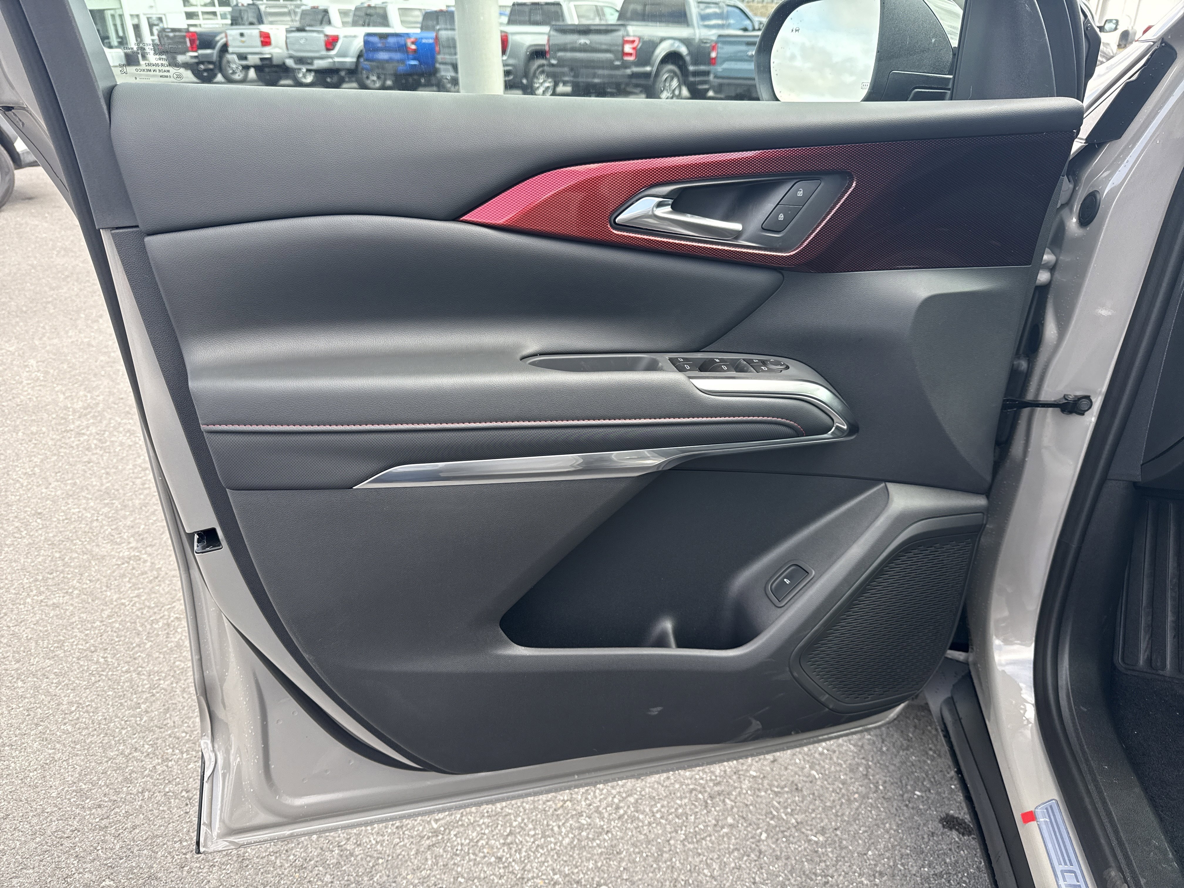 New 2026 Chevrolet Traverse Z71 w/ Driver Confidence Package image 15