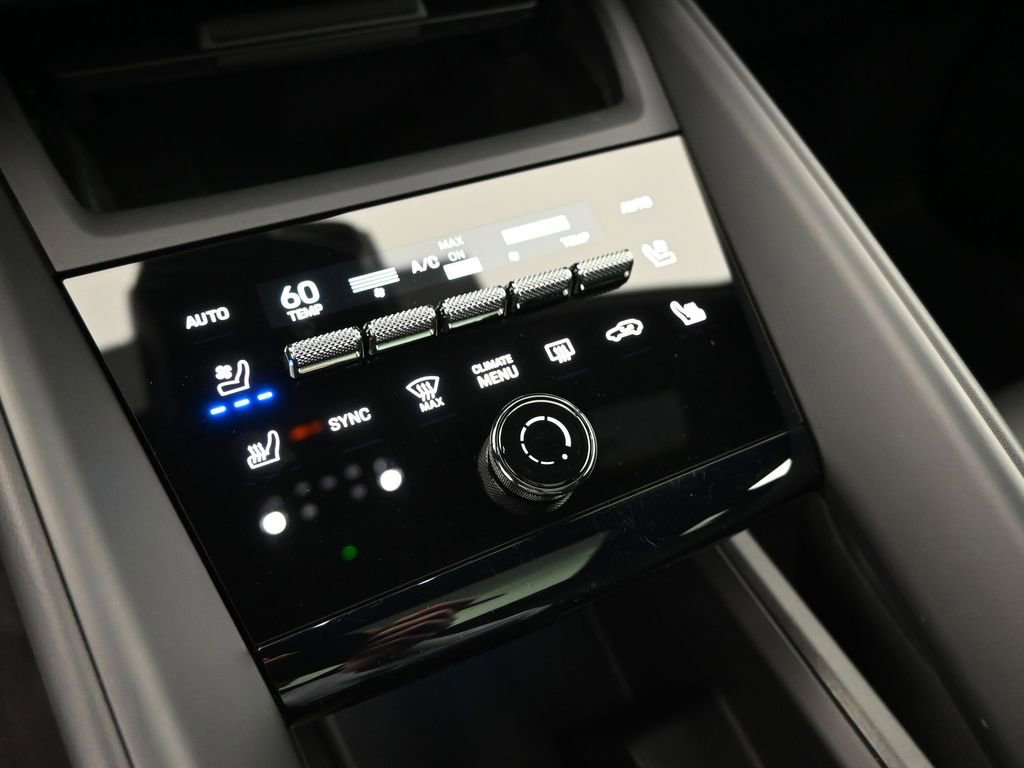 Used 2024 Porsche Macan 4 Electric w/ Premium Package image 17