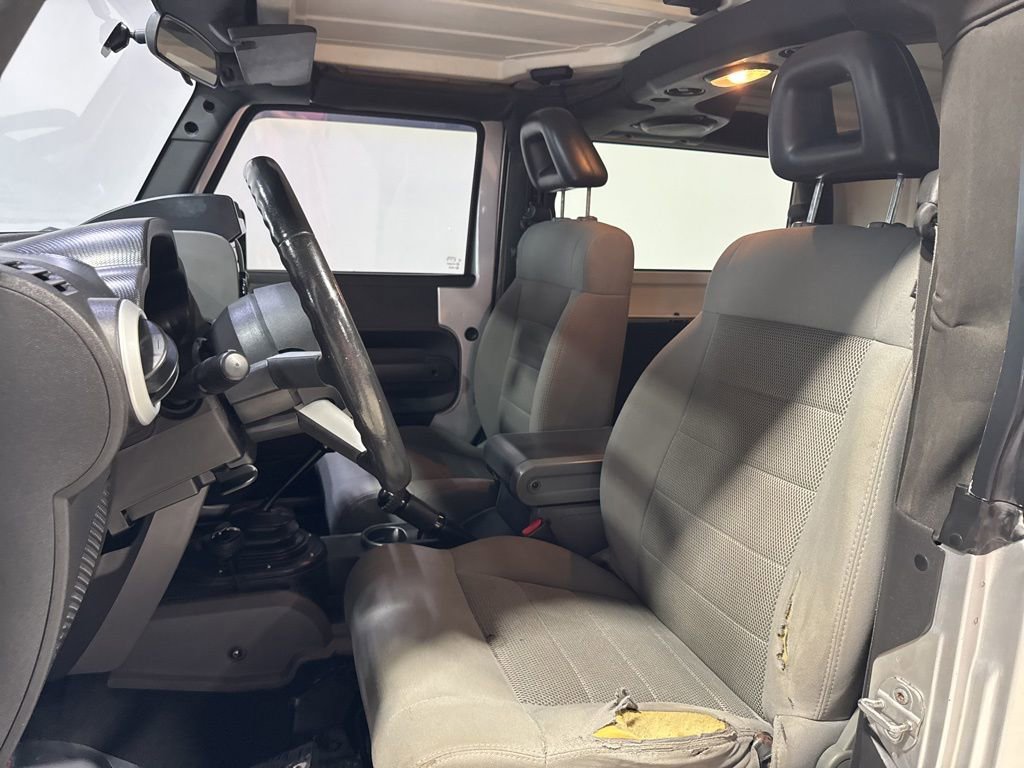 Used 2008 Jeep Wrangler Sahara w/ Dual Top Group AWD/4WD image 20