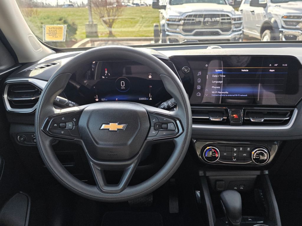 Used 2025 Chevrolet TrailBlazer LT image 33