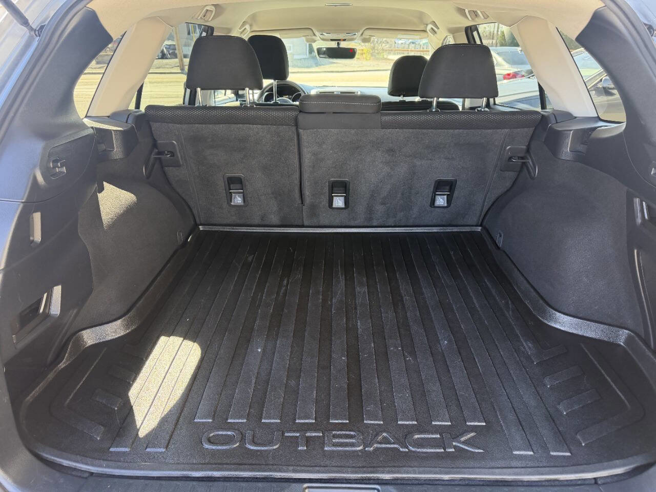Used 2019 Subaru Outback 2.5i Premium AWD/4WD image 7