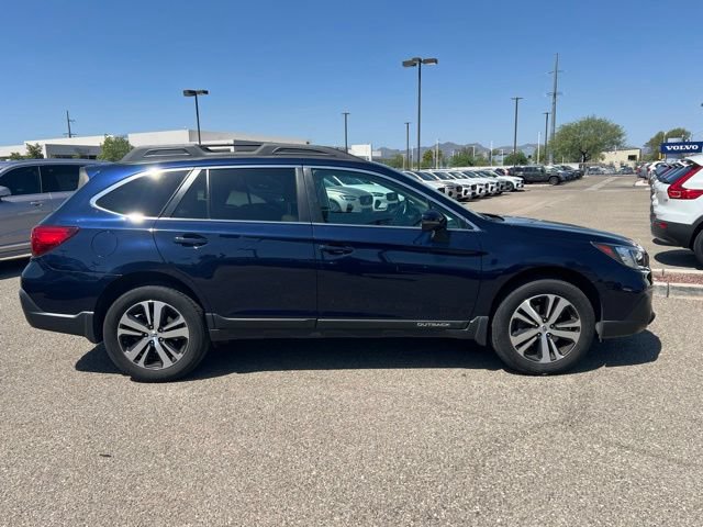 Used 2018 Subaru Outback 2.5i Limited AWD/4WD image 2