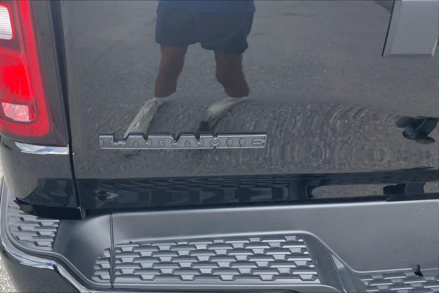 Used 2025 RAM 1500 Laramie w/ Night Edition AWD/4WD image 10