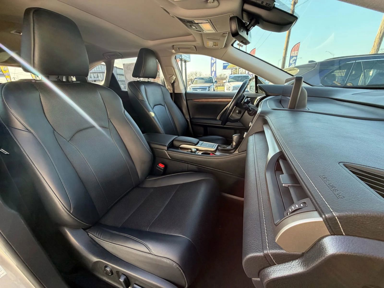 Used 2020 Lexus RX 350L Premium w/ Premium Package image 39